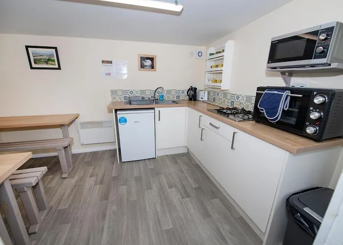 Seaways Glamping, English Oak