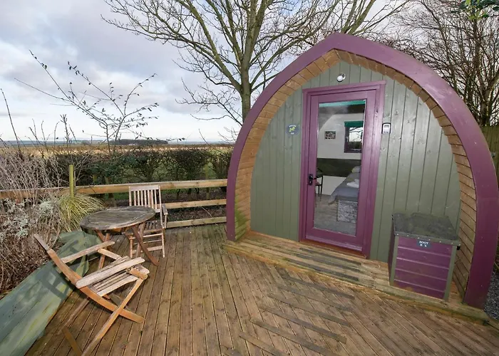 Seaways Glamping, English Oak